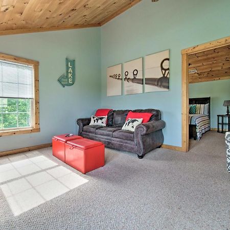 Sevierville Lake House With Deck And Foosball Table! المظهر الخارجي الصورة