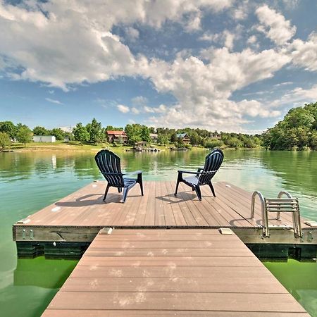 Sevierville Lake House With Deck And Foosball Table! المظهر الخارجي الصورة