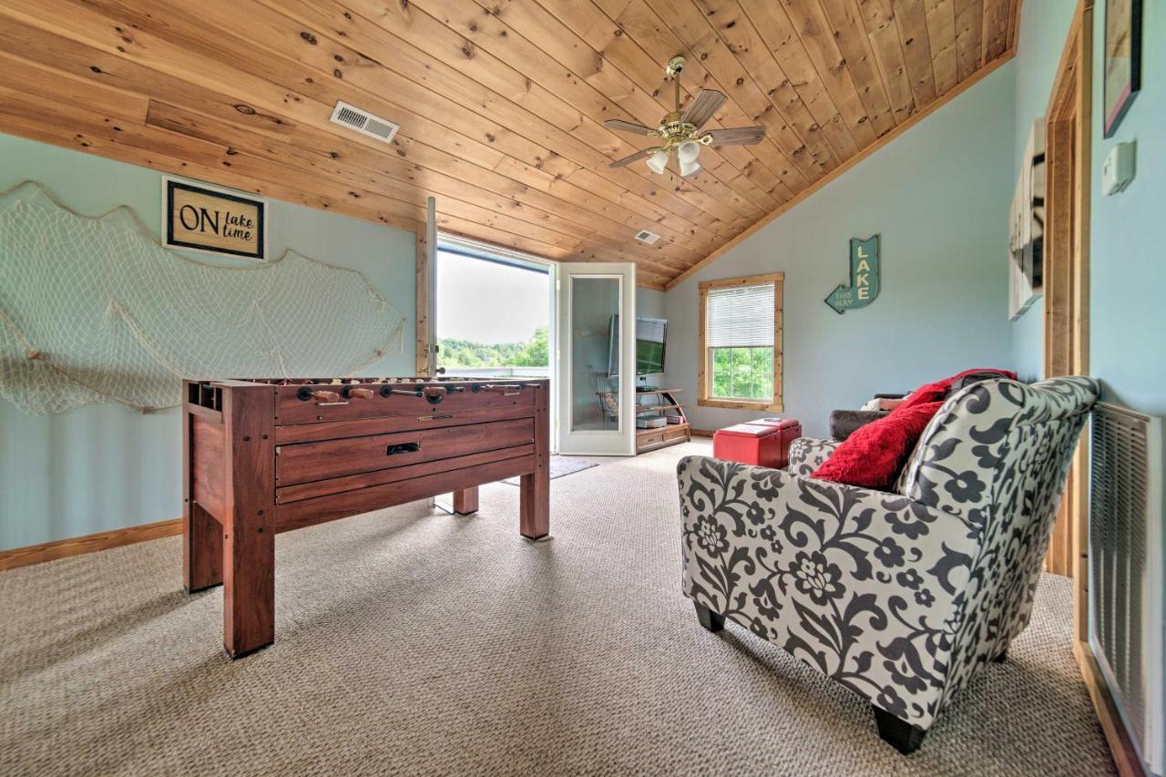 Sevierville Lake House With Deck And Foosball Table! المظهر الخارجي الصورة