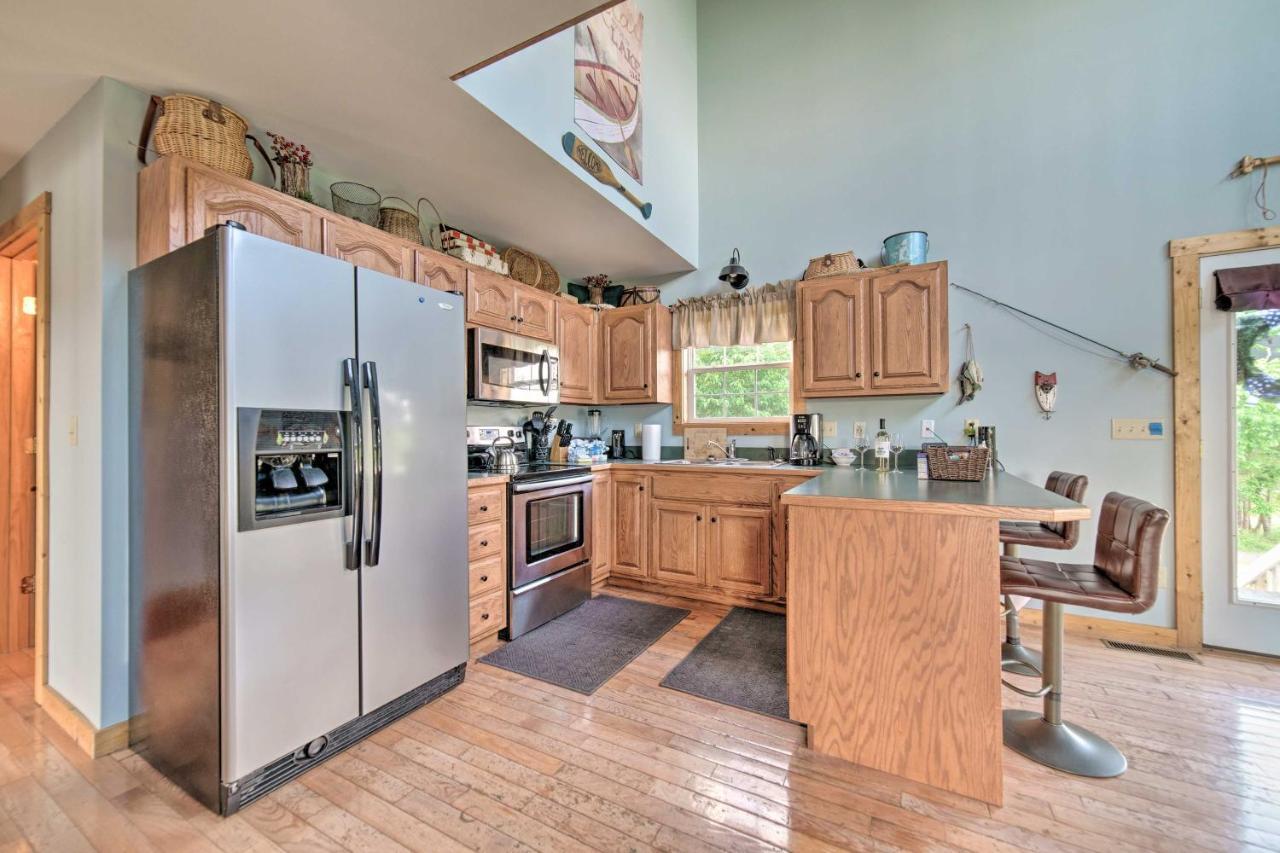 Sevierville Lake House With Deck And Foosball Table! المظهر الخارجي الصورة