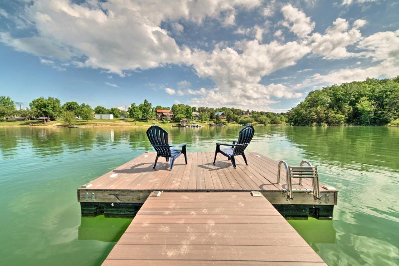 Sevierville Lake House With Deck And Foosball Table! المظهر الخارجي الصورة